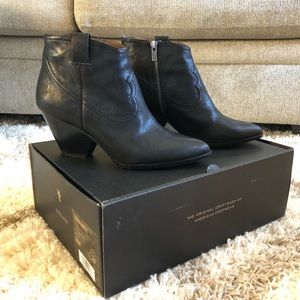 Frye Reina Bootie Black